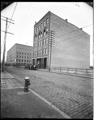 Wm. J. Corbett & Co., woolen rags/paper stock 241 A St. corner of Binford