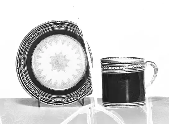 Cup and Saucer (gobelet ‘litron’ et soucoupe)