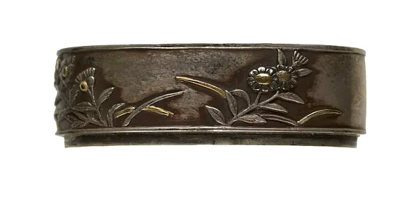 Fuchi with Chrysanthemums