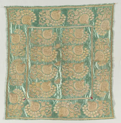 Embroidered envelope with closures