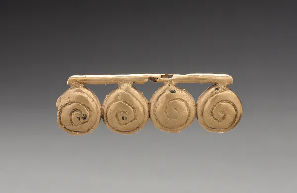 Linked Shells Pendant