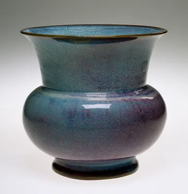 Planter with Wooden Base