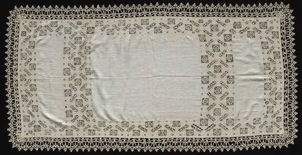 Lace Cloth
