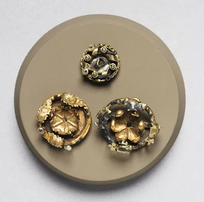 Brooch (Element of Garment Clasp)