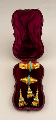 Earrings, bracelet and brooch