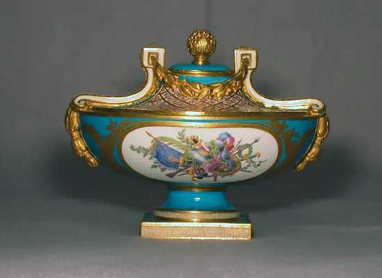 One of a Pair of Vases (Vase cassolette Bachelier)