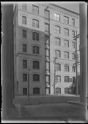 Dewey, Gould & Co., "A" St. side