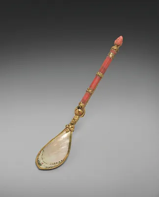Spoon with Detachable Pick