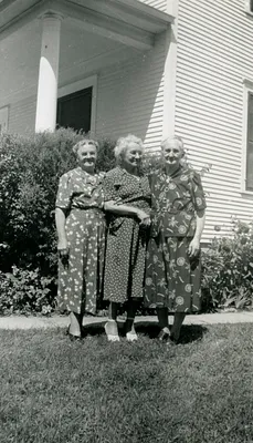 Three Women in Patterned Dresses, Cedar Falls, 1960
