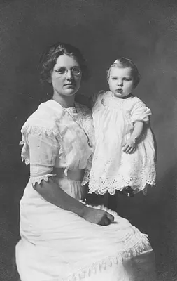 Woman with Child, 1920