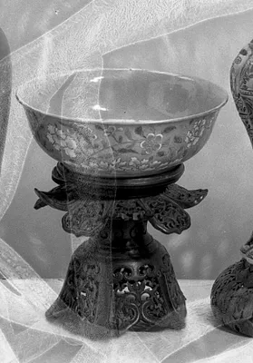 Famille Rose Bowl with Flowers