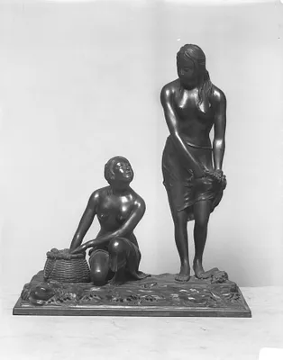 Pearl Divers