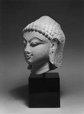 Head of a Jina