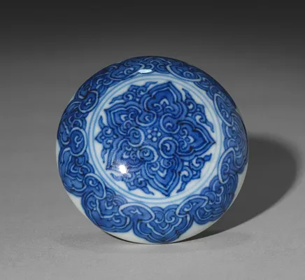 Round Covered Box with Medallions (lid)