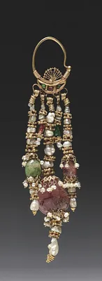 Earring
