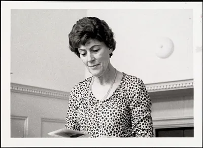 Lorette Kien, alumnae