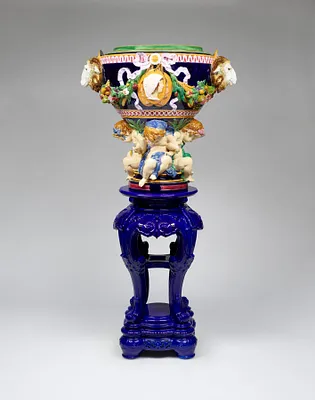 Vase, shape number 990