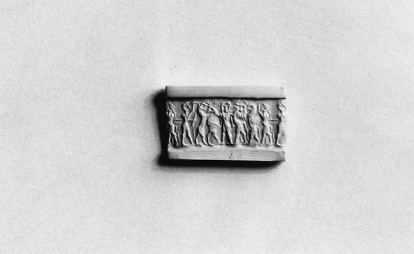 Cylinder Seal with a Contest Scene