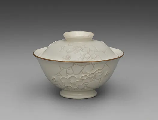Covered Bowl from Dining Set with Plum Blossoms and Cracked-Ice
