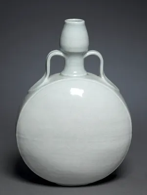 Gourd Flask with Floral Medallion