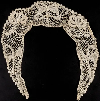 Lace collar