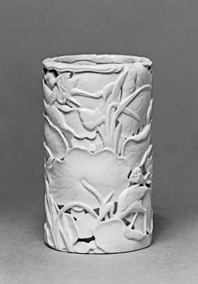 Brush Holder with Design of Cranes and Lotuses