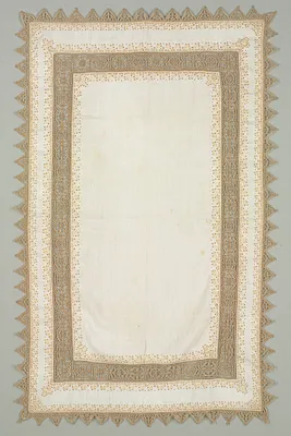 Cloth for a table ?