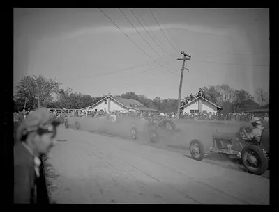 Midget car racing