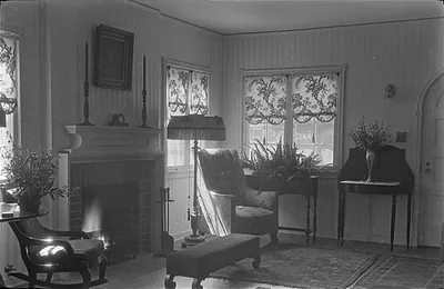 Photograph of Early 20th Century Living Room