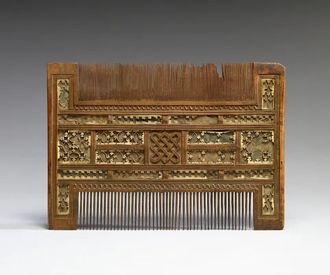 Comb