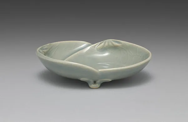 Dish from Saucers with Matching Shells