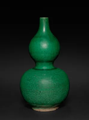 Double Gourd-shaped Green Vase