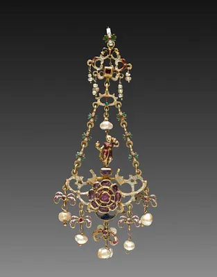 Pendant