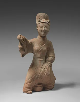 Female Figure of a Court Entertainer Dancing