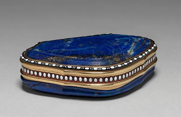 Snuff Box