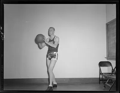 Basketball 1940-'41, Percy MacVean