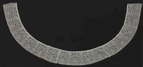 Lace Flounce