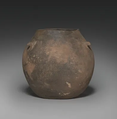 Lidded Jar with Four Horn Lugs