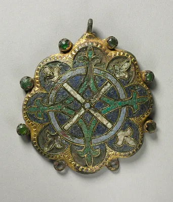 Harness Pendant