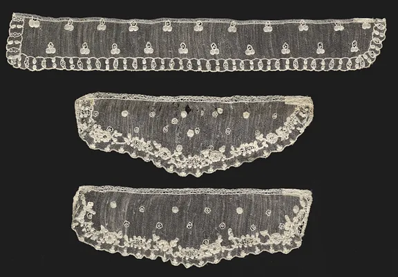 Lace Collar and Pair of Cuffs