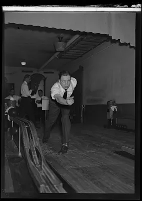 Man bowling