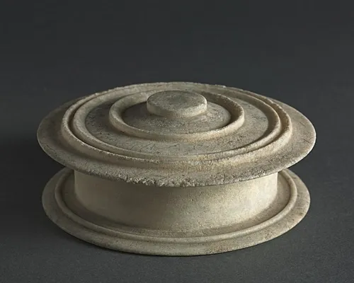 Pyxis