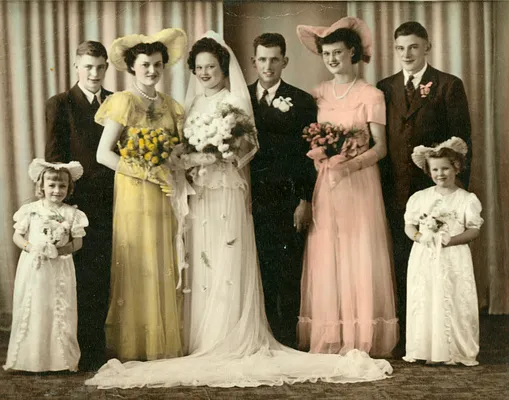 Nick and Delores Neuhaus Miller wedding photo, 1950