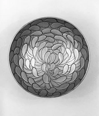 Sake Cup (sakazuki) in the Form of a Chrysanthemum