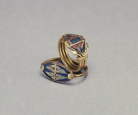 Two Rings with Lotus Flowers