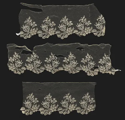 Lace Flounce