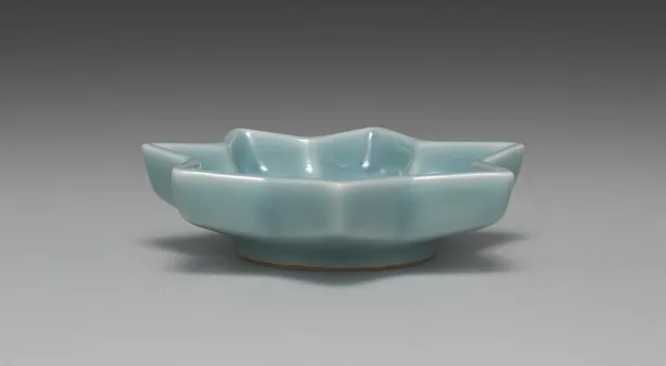 Saucer from Maple Leaf-Shaped Saucers
