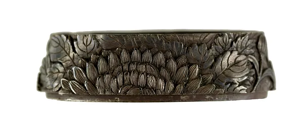 Fuchi with Chrysanthemums