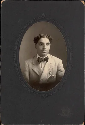 Studio portrait of Leon Abdalian