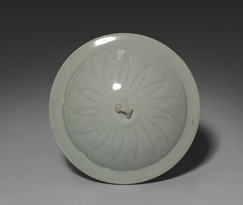 Cover for a Qingbai Ware Bowl